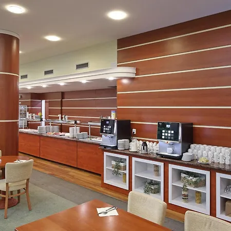 فندق Interhotel Montana 3*