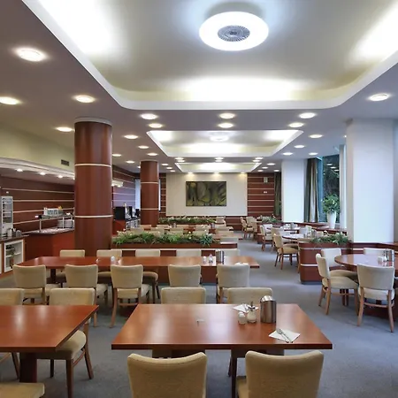 فندق Interhotel Montana 3*