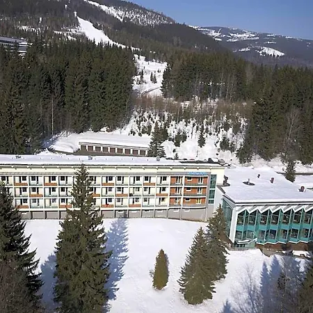 Horsky Montana فندق